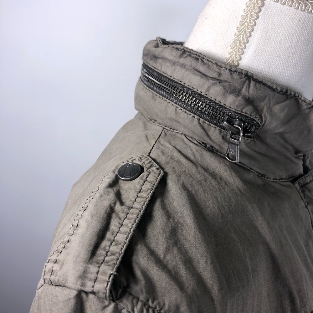 LEVI’S Cotton Lightweight Fishtail Jacket - Picture 4 of 16